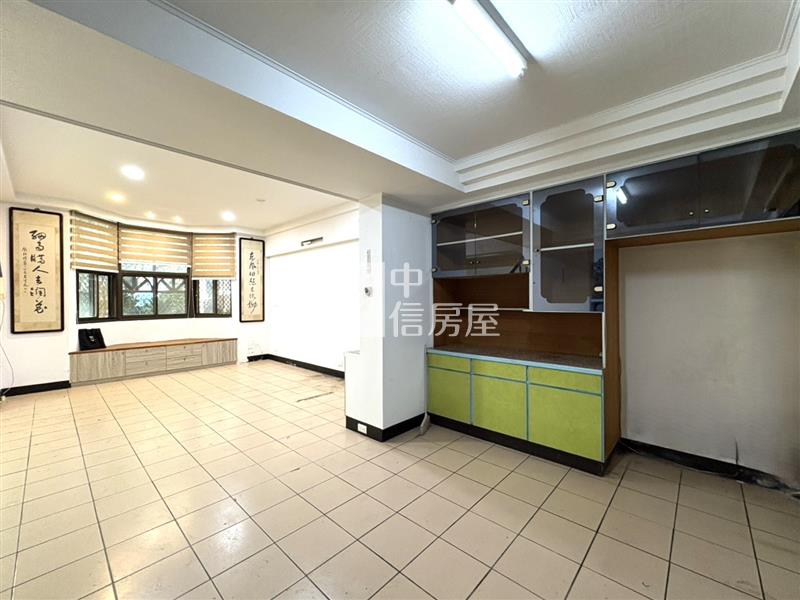 中壢林森國小面寬庭院別墅房屋室內格局與周邊環境