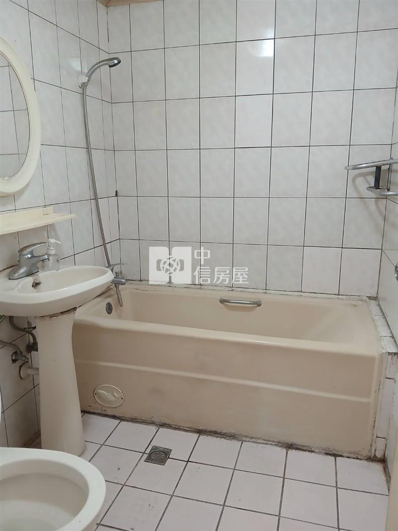 楊明國小低總價三房房屋室內格局與周邊環境