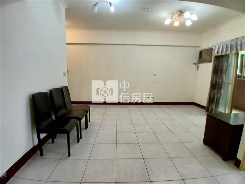 楊明國小低總價三房房屋室內格局與周邊環境