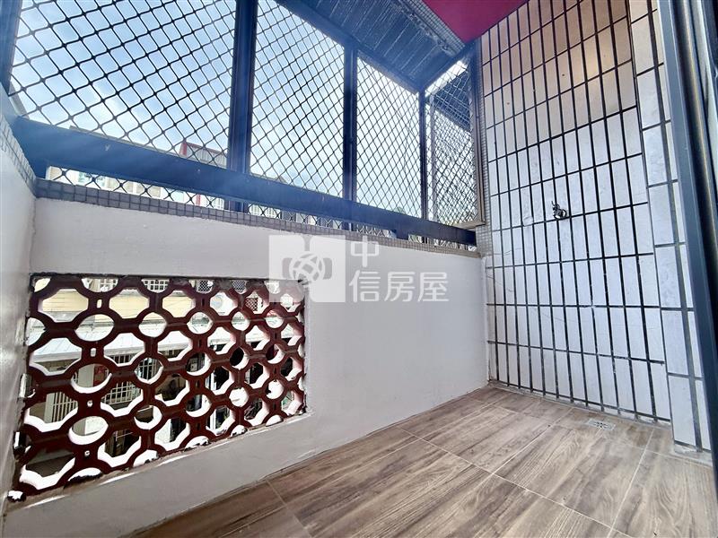 北太平新高雙語學區|全新整理北歐風孝親6房車庫別墅房屋室內格局與周邊環境