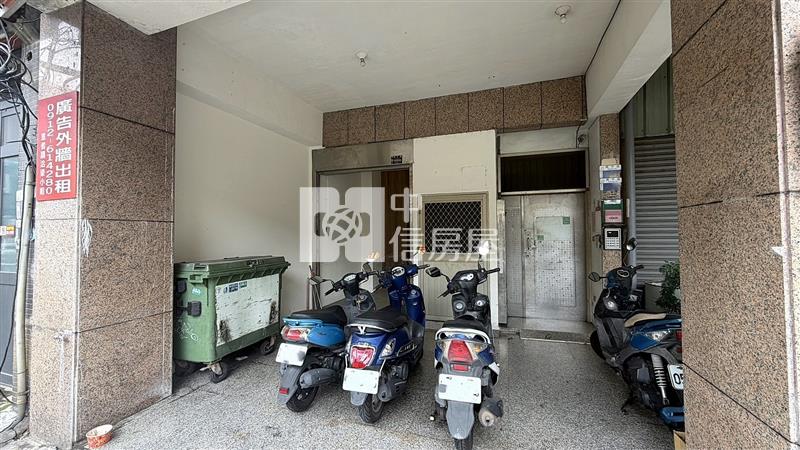 南區南平路樓店店住合一家地下室儲藏空間房屋室內格局與周邊環境