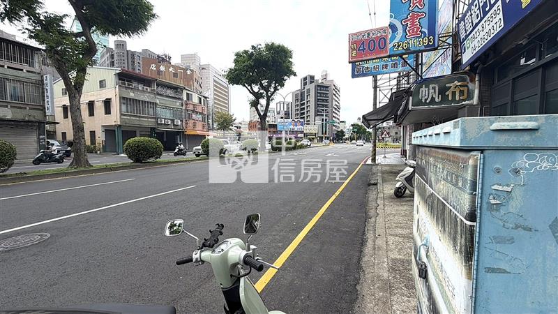 南區南平路樓店店住合一家地下室儲藏空間房屋室內格局與周邊環境
