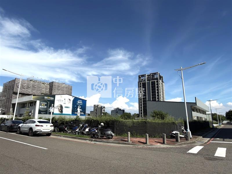 十四期角地/臨20米/台中巨蛋房屋室內格局與周邊環境