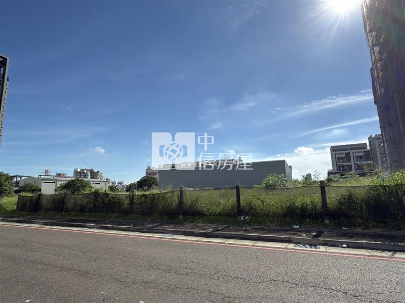 北屯/十四期/大面寬建地房屋室內格局與周邊環境