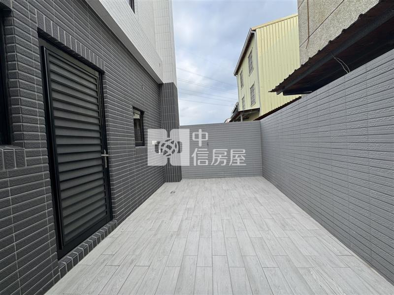 嘉義後庄獨棟全新電梯別墅房屋室內格局與周邊環境