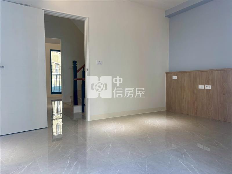 開元成大整修六套房(投資自住皆宜)美透天房屋室內格局與周邊環境
