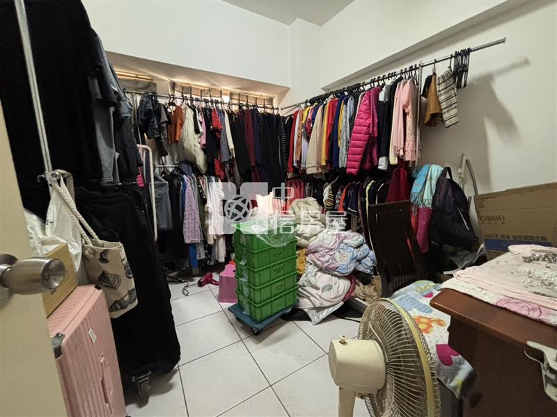 【奔馳】電通市美3房房屋室內格局與周邊環境
