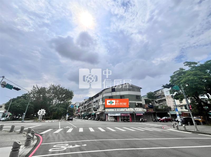興進園道23米大面寬角間透店房屋室內格局與周邊環境