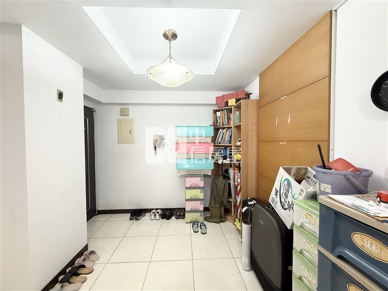 【神馬】【藝文特區】雙捷運學區美兩房房屋室內格局與周邊環境