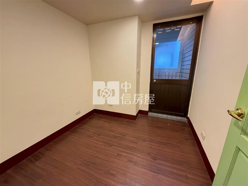 鎮南國小旁亮麗三房房屋室內格局與周邊環境