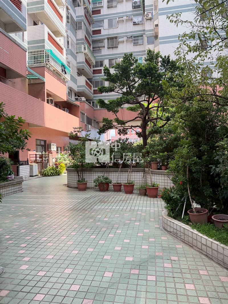 鎮南國小旁亮麗三房房屋室內格局與周邊環境