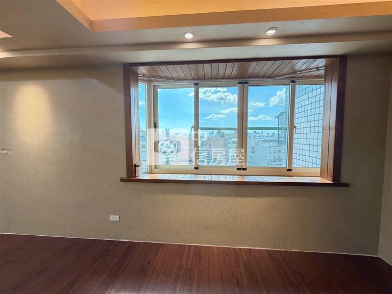 鎮南國小旁亮麗三房房屋室內格局與周邊環境