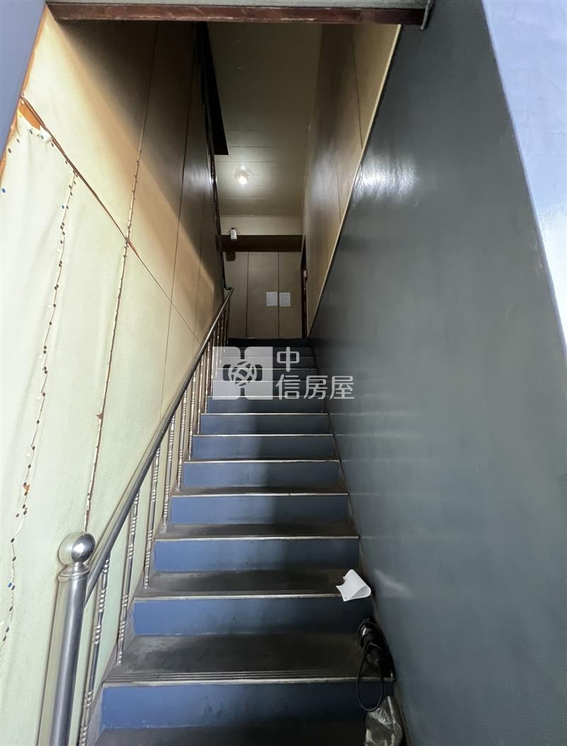 永豐路挑高廠房房屋室內格局與周邊環境
