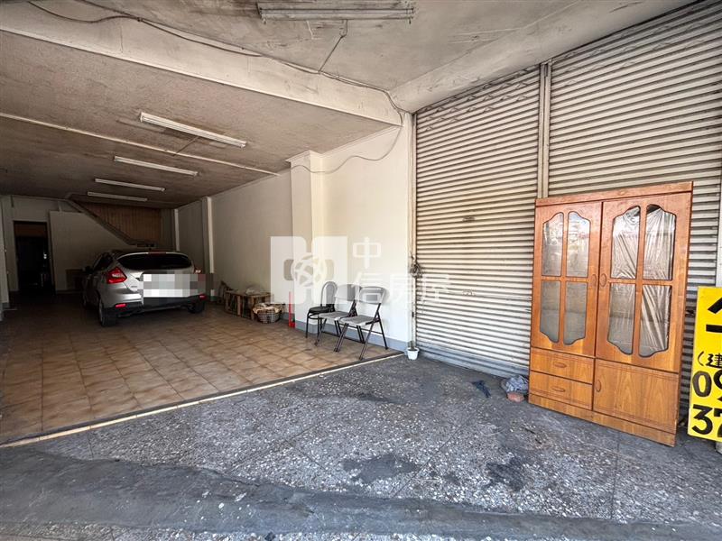 建國市場建成路角間透天店面房屋室內格局與周邊環境