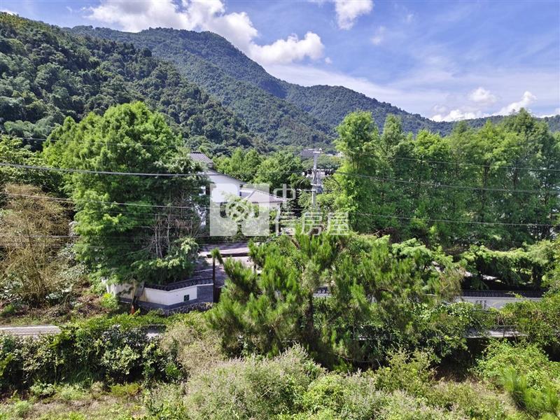 鯉魚潭景觀農舍房屋室內格局與周邊環境