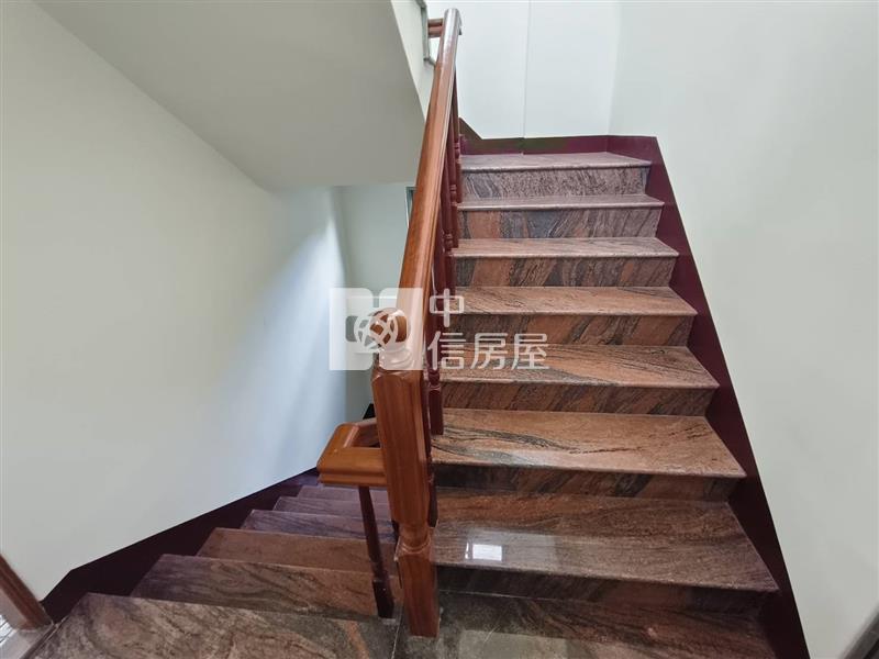 鯉魚潭景觀農舍房屋室內格局與周邊環境