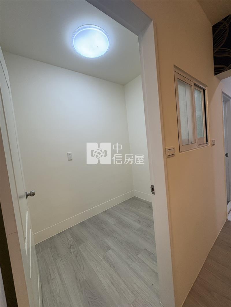 忠愛莊崙坪邊間面寬透天房屋室內格局與周邊環境