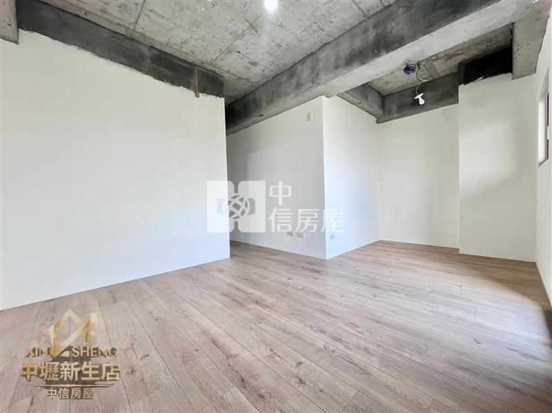 楊梅埔心萬大商圈自地自建全新雙車電梯別墅房屋室內格局與周邊環境