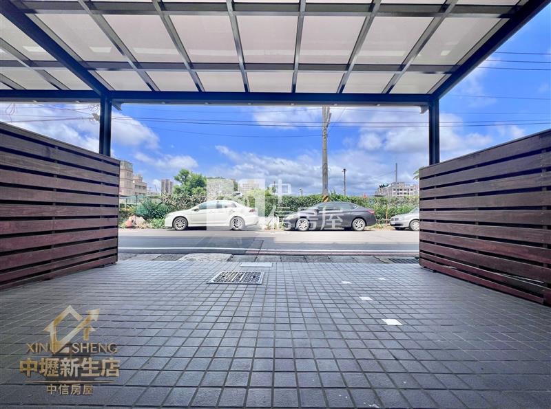 楊梅埔心萬大商圈自地自建全新雙車電梯別墅房屋室內格局與周邊環境
