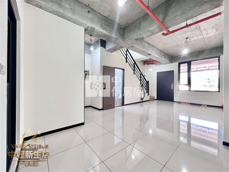 楊梅埔心萬大商圈自地自建全新雙車電梯別墅房屋室內格局與周邊環境