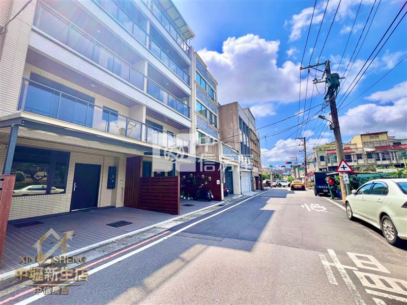 楊梅埔心萬大商圈自地自建全新雙車電梯別墅房屋室內格局與周邊環境