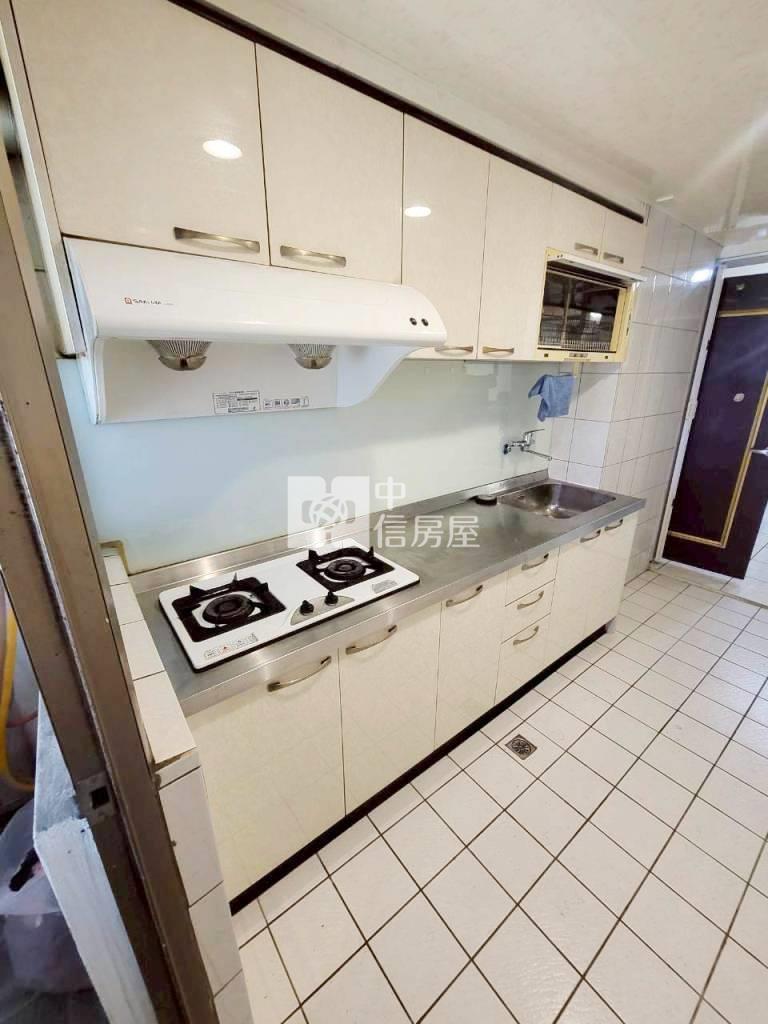 內壢華勛國小電梯大三房車房屋室內格局與周邊環境