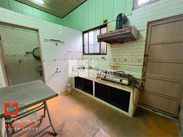 中央公園旁平房住家-891嘉義房地產房屋室內格局與周邊環境