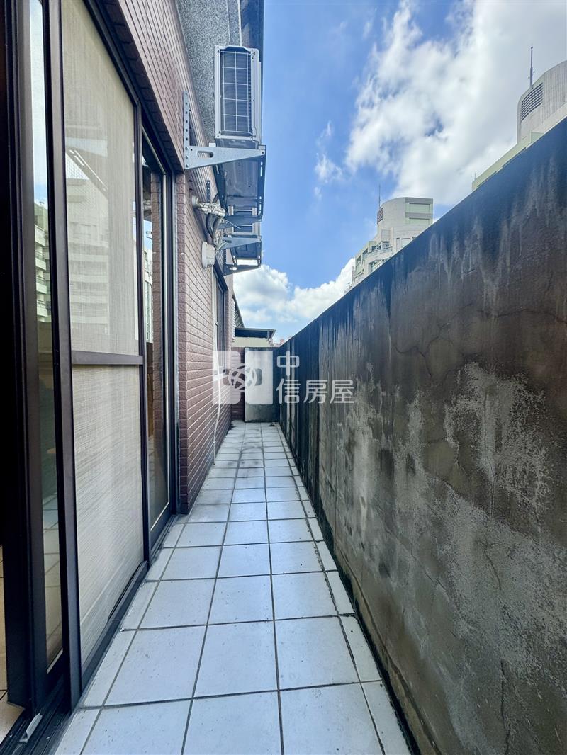 【奔馳】臻愛歐洲2房前後陽台戶房屋室內格局與周邊環境