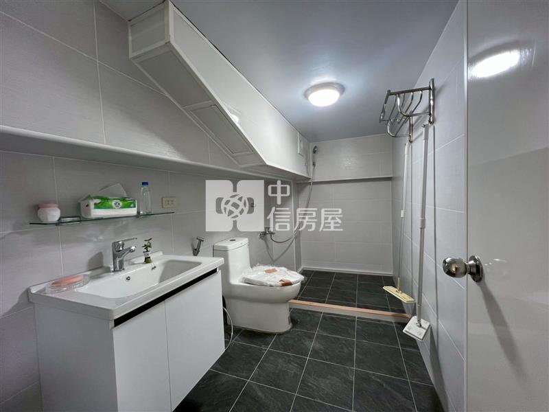 第一佳三房樓中樓房屋室內格局與周邊環境