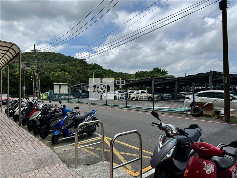 第一佳三房樓中樓房屋室內格局與周邊環境