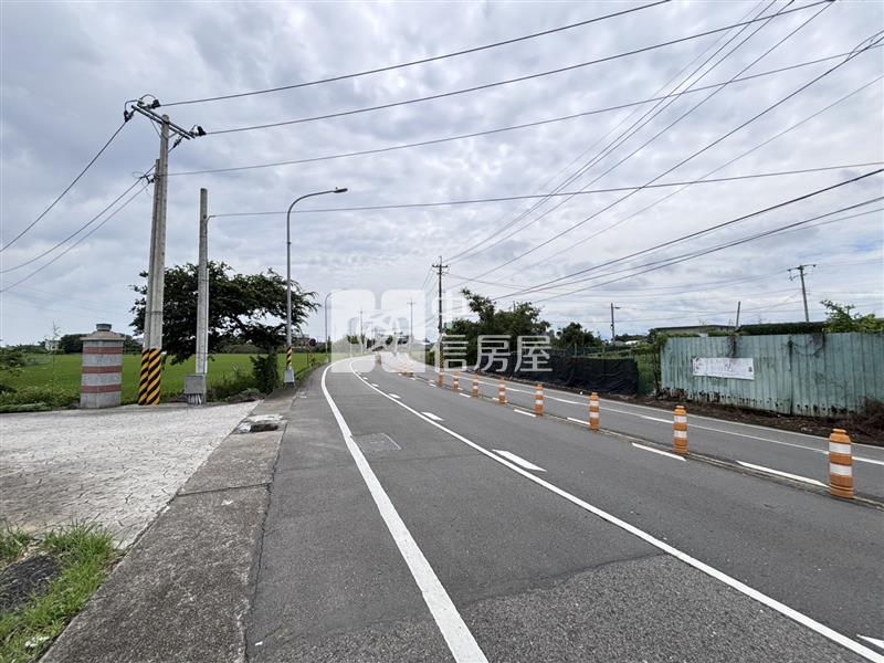 台北商業大學龍福路旁方正農地B房屋室內格局與周邊環境