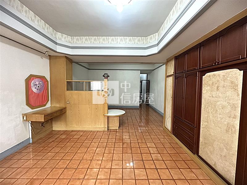 G7站旁正10米路透店房屋室內格局與周邊環境
