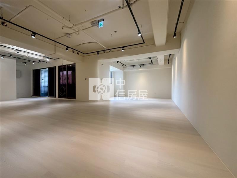 親親戲院旁超大巨型商辦房屋室內格局與周邊環境