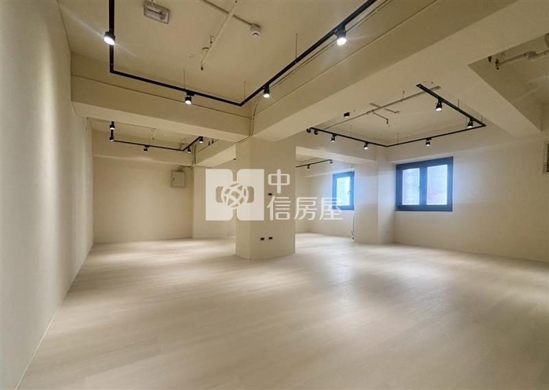 親親戲院旁超大巨型商辦房屋室內格局與周邊環境