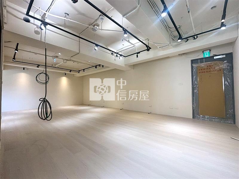 親親戲院旁超大巨型商辦房屋室內格局與周邊環境