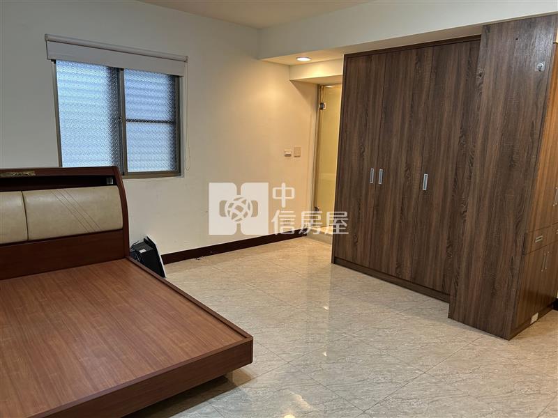 華勛白金新宮華廈房屋室內格局與周邊環境