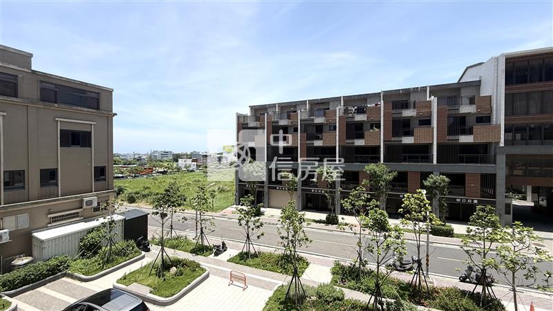 【神馬】客運園區-英堡日朗雙面採光邊間三房車房屋室內格局與周邊環境