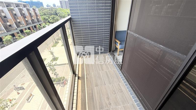 【神馬】客運園區-英堡日朗雙面採光三房車房屋室內格局與周邊環境