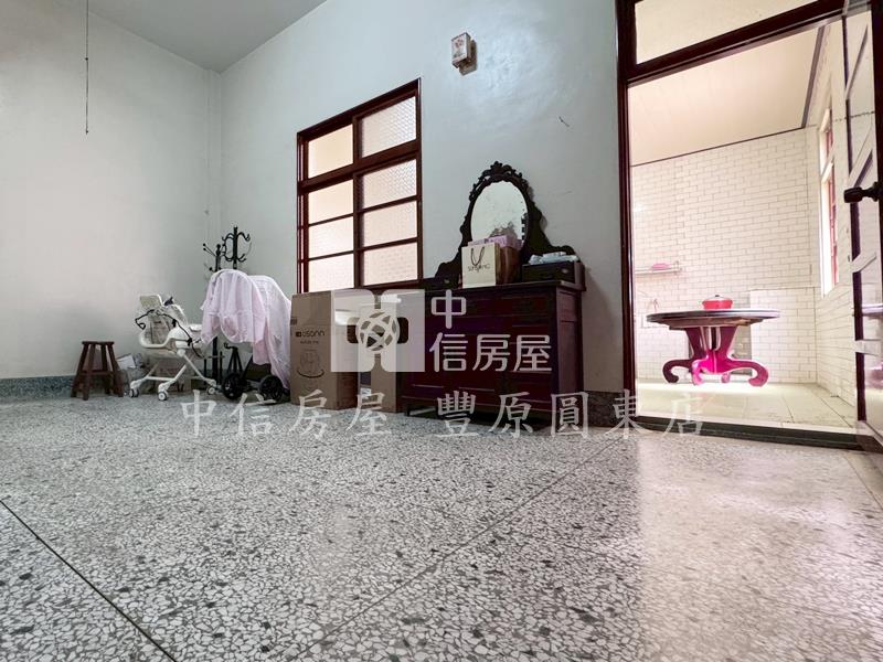 南陽養生別墅房屋室內格局與周邊環境