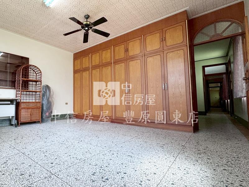 南陽養生別墅房屋室內格局與周邊環境