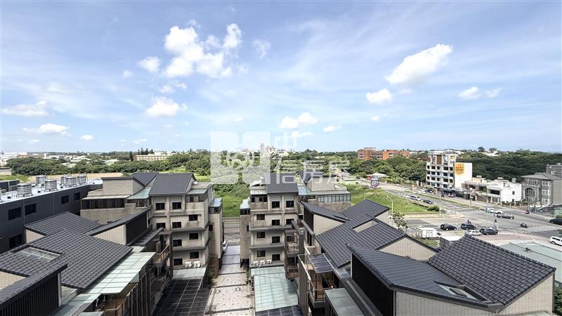 【神馬】客運園區-英堡日朗雙面採光大2房房屋室內格局與周邊環境