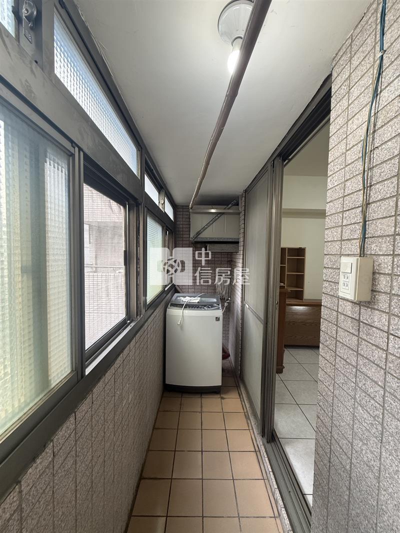 柳川水岸散步宅|西區低總價電梯套房房屋室內格局與周邊環境