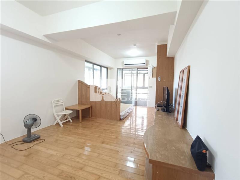帝國邊間溫泉湯屋房屋室內格局與周邊環境