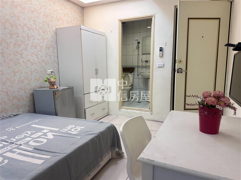中壢後站收租美5套房房屋室內格局與周邊環境