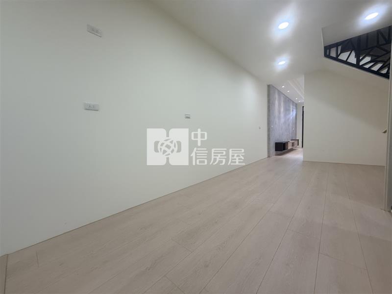 南埔全新整理車庫美墅房屋室內格局與周邊環境