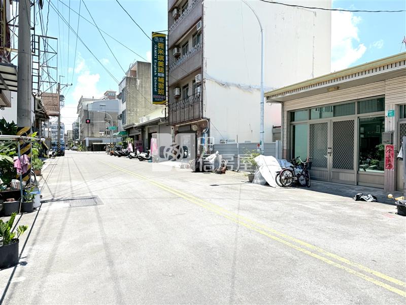 新化長青街24坪建地房屋室內格局與周邊環境