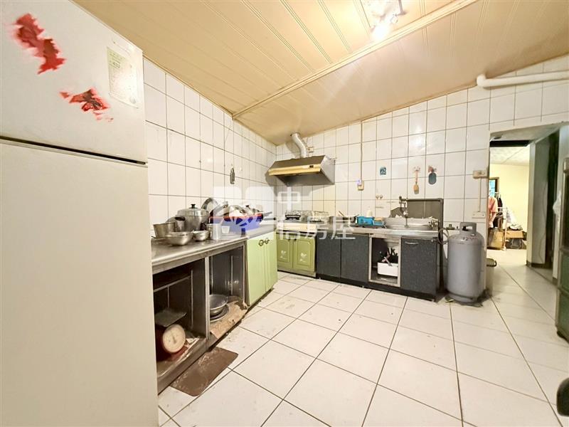 大里國稅局旁1樓美寓房屋室內格局與周邊環境