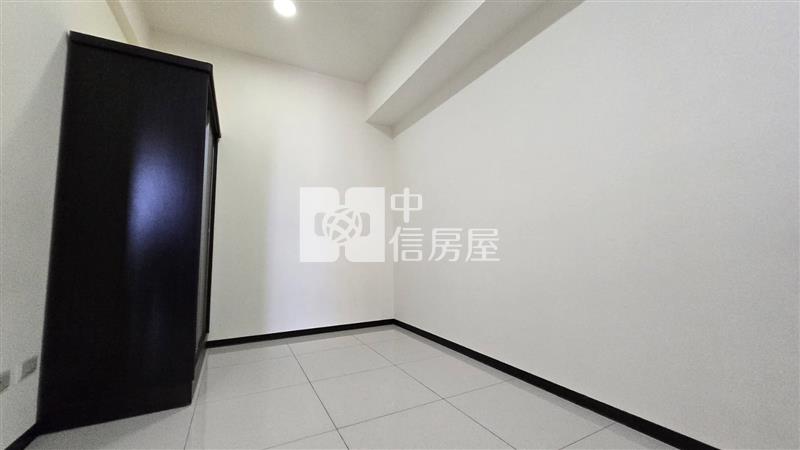 青埔A18面河兩房+車位房屋室內格局與周邊環境
