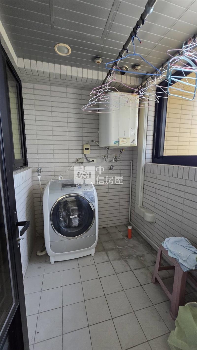 青埔A18面河兩房+車位房屋室內格局與周邊環境