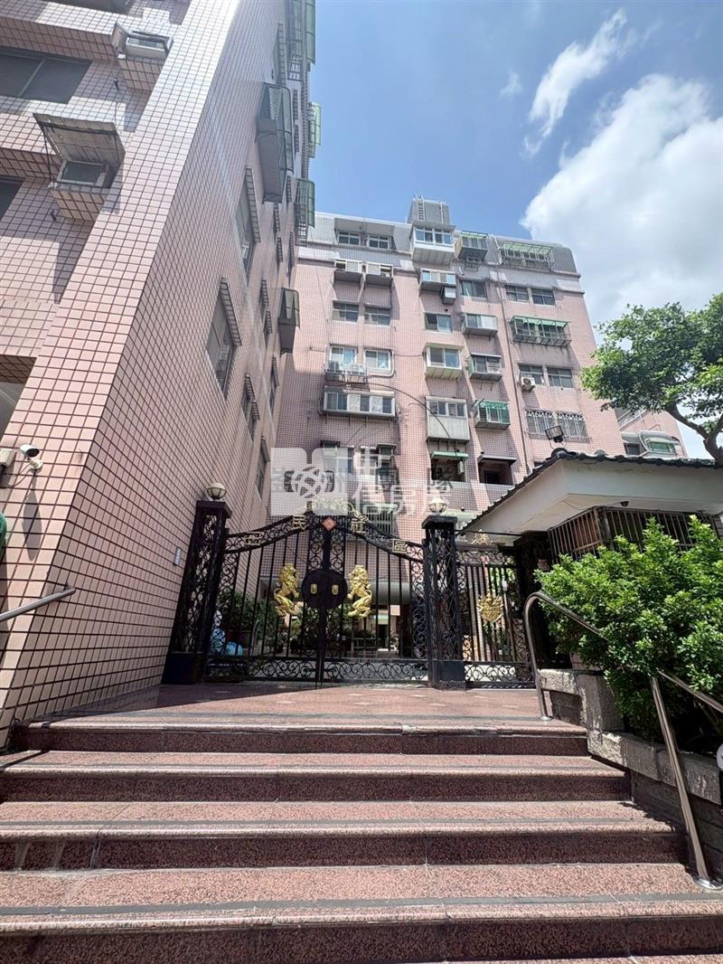 大台北國宅精美3房車房屋室內格局與周邊環境